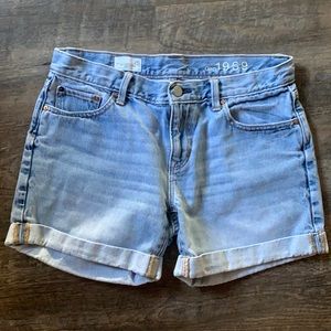 Gaps Sexy boyfriend shorts